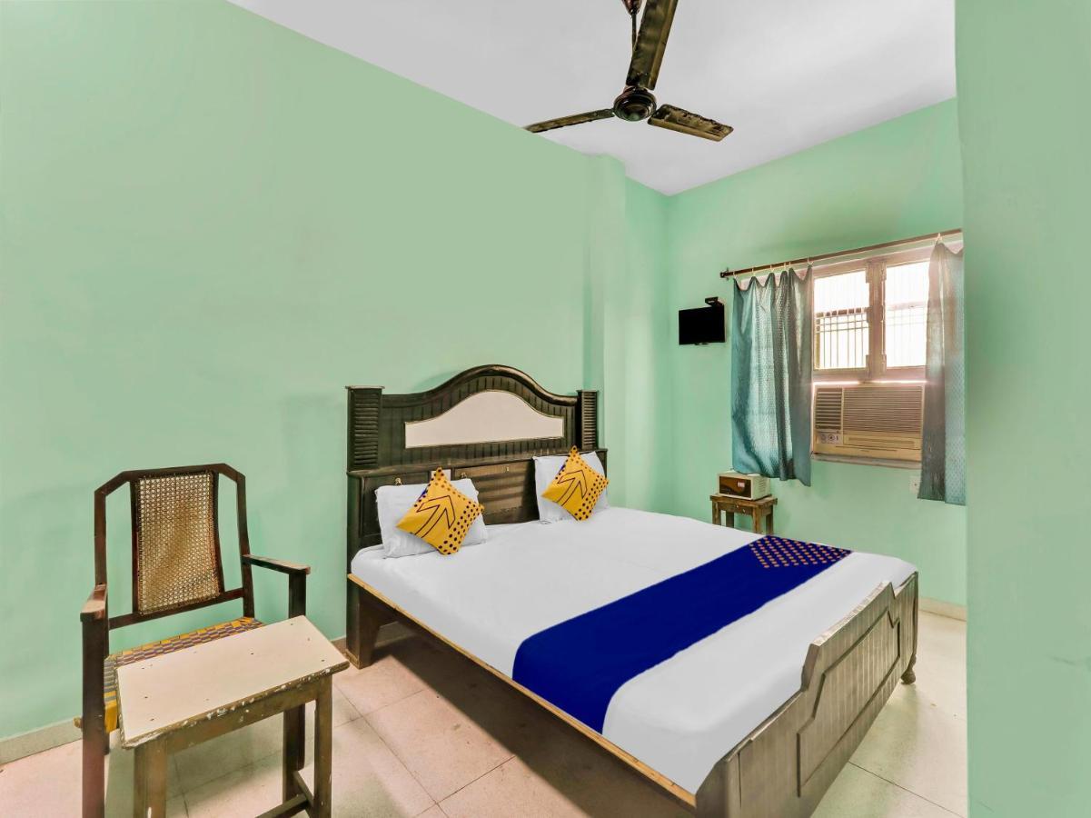 Spot On 81122 Saket Honest Hotel Ayodhya エクステリア 写真