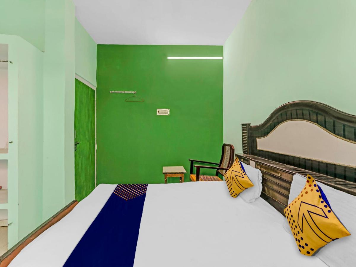Spot On 81122 Saket Honest Hotel Ayodhya エクステリア 写真