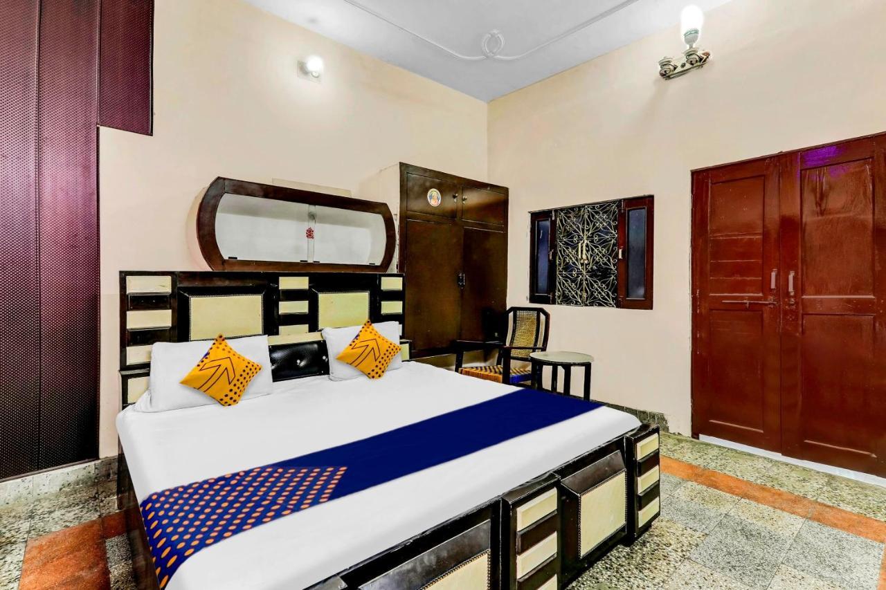 Spot On 81122 Saket Honest Hotel Ayodhya エクステリア 写真