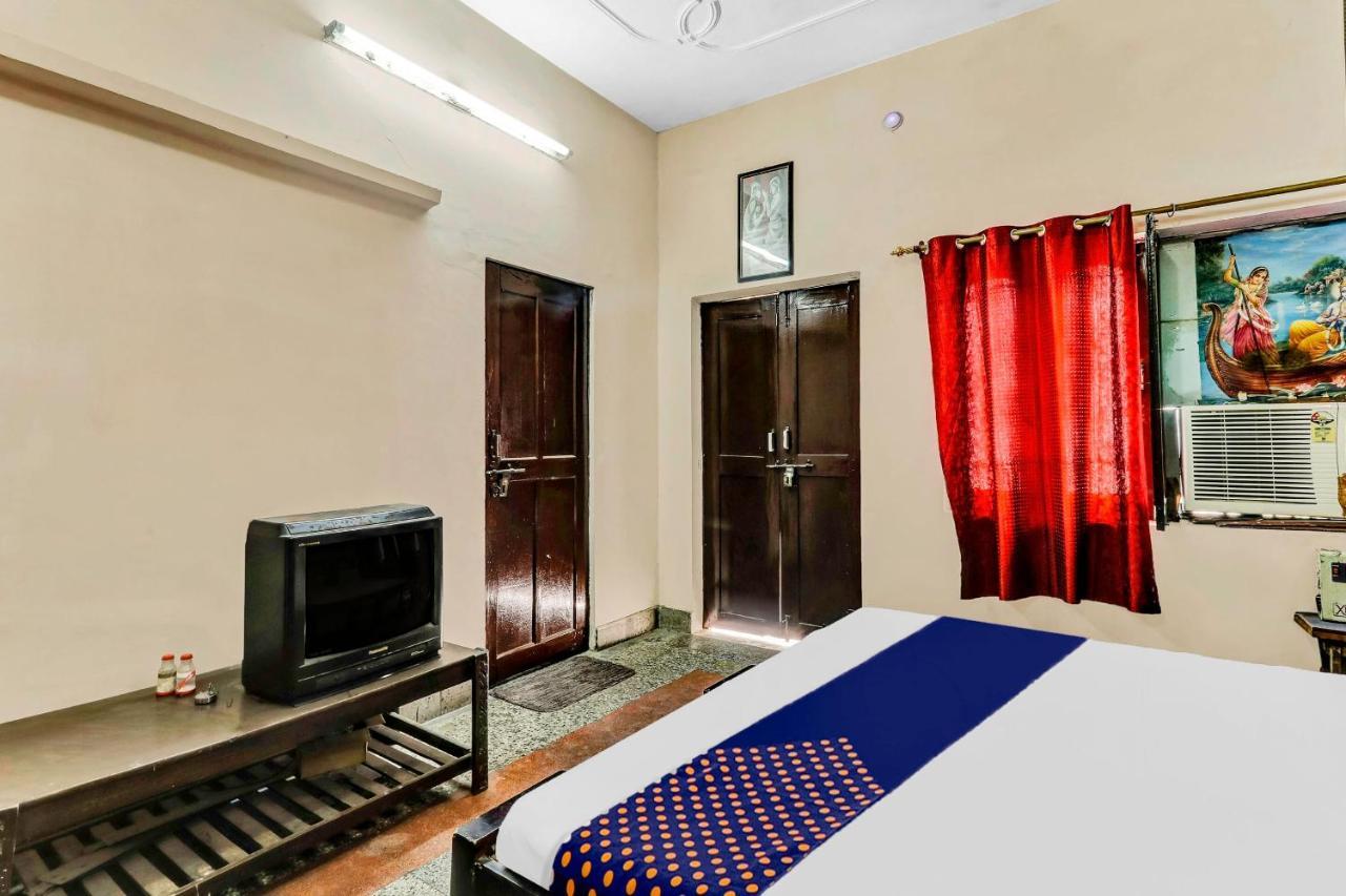 Spot On 81122 Saket Honest Hotel Ayodhya エクステリア 写真